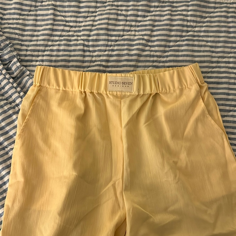 Studio Seven (like) Light Yellow Pants